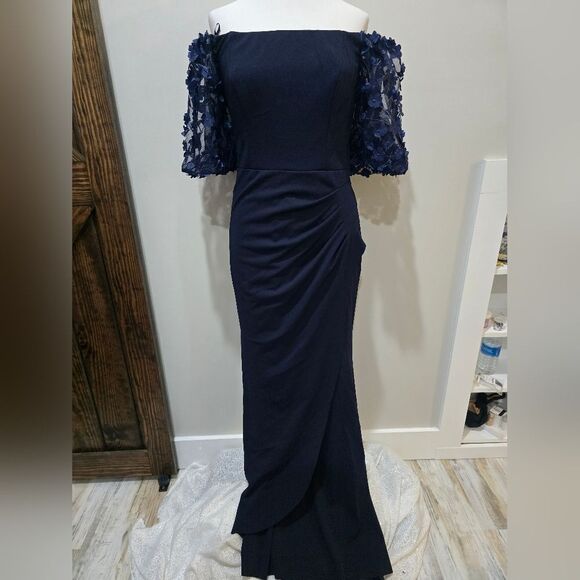XSCAPE Melanie 3D Floral Sleeve Scuba Crepe Gown NWT size 8 Navy Blue - Picture 4 of 6